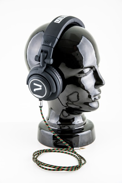 Klinkenkabel mit Reggae-Farben