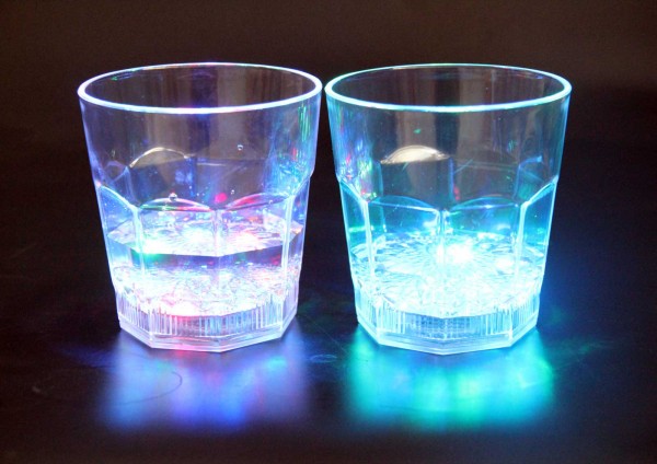 LED-Glas Pink und Türkis