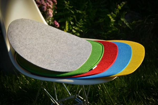 felt pad 35,5 x 39 cm for e.g. , Barchair, Armchair, Sidechair and more. Grey / Green - Beidseiti