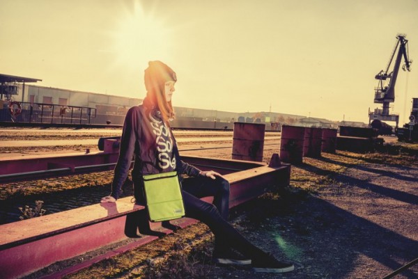 Kopfhörer und Ipad Bag